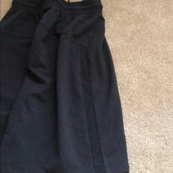 Lululemon Start Anew Skirt *21"
Heathered Black - Picture 7 of 7